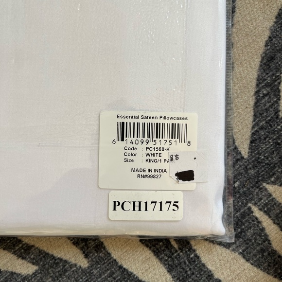 Annie Selke king pillowcases - Picture 3 of 5